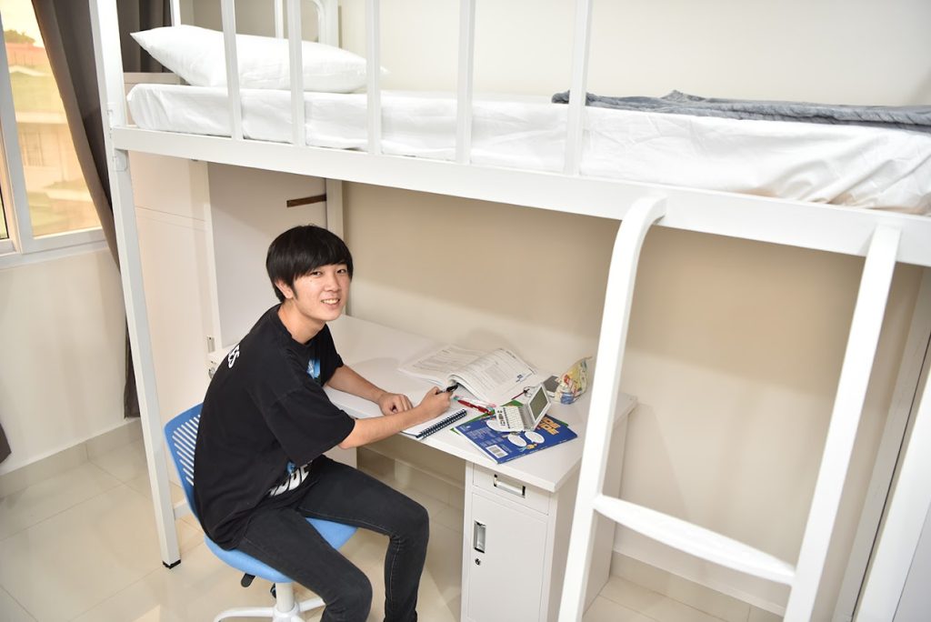 勉強集中4人部屋