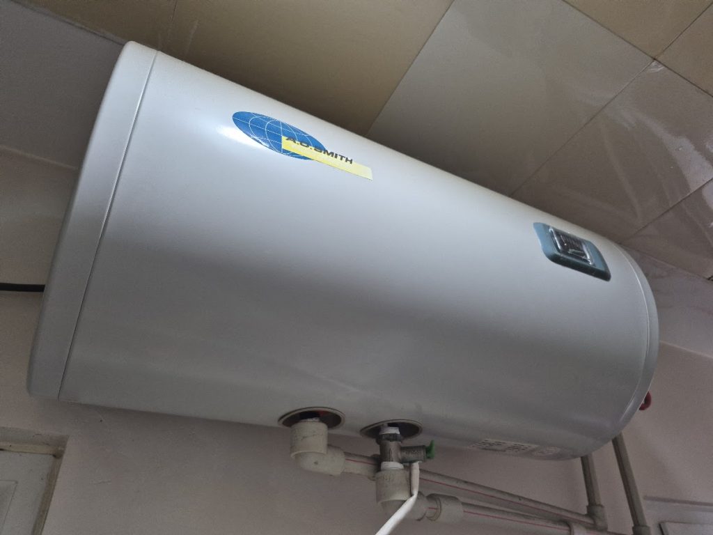 スターゲートのホットシャワーの給湯タンク