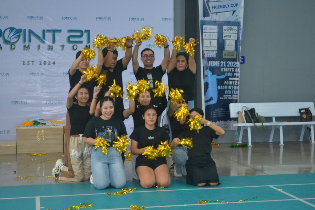 Stargateの「S」を表現中