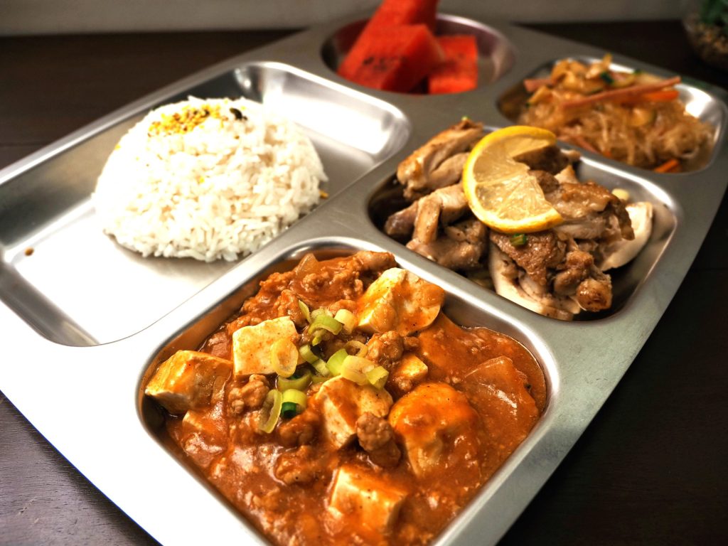 Stargateの給食で提供される中華料理メニュー