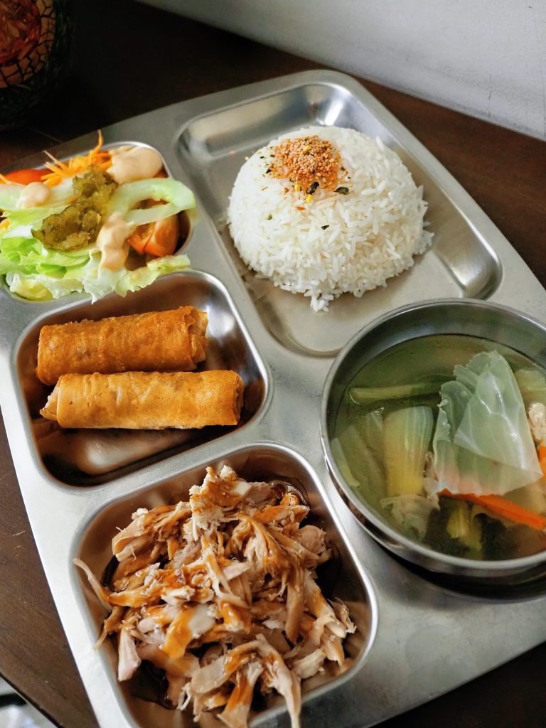 Stargateの給食で提供される中華料理メニュー