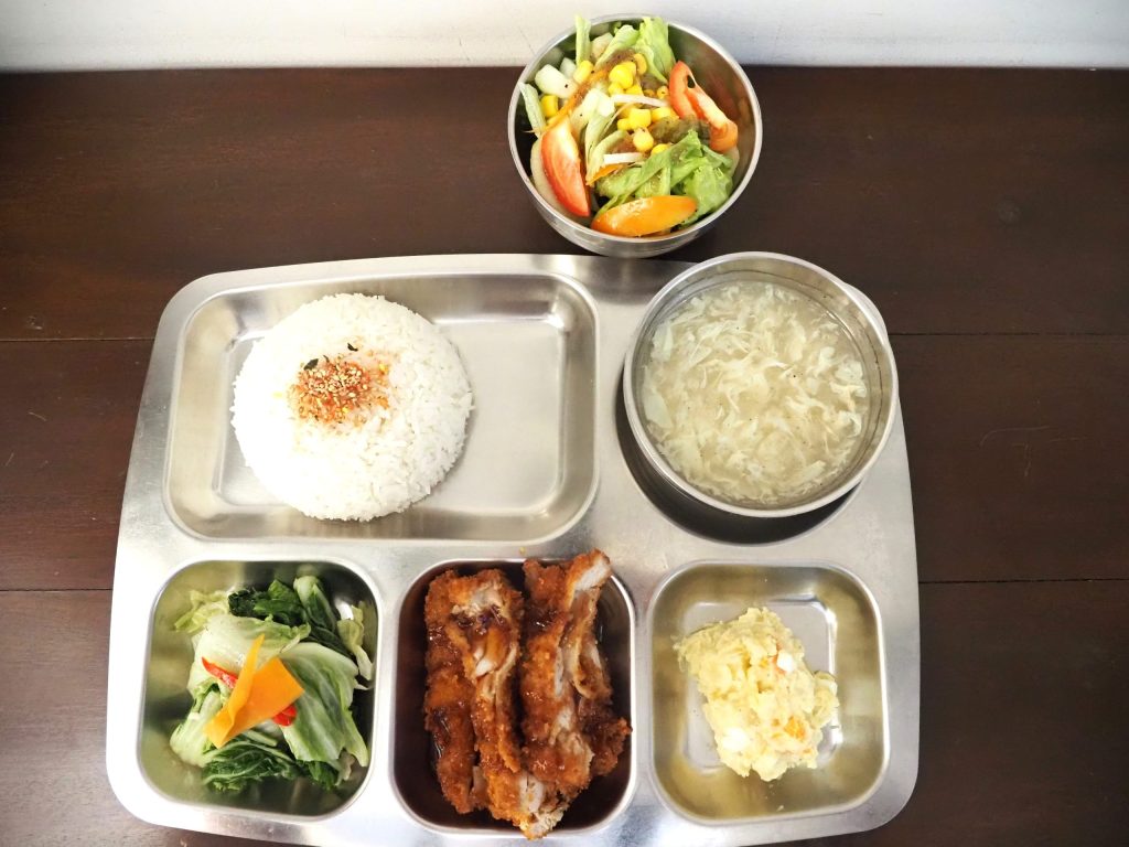 スターゲートの食事