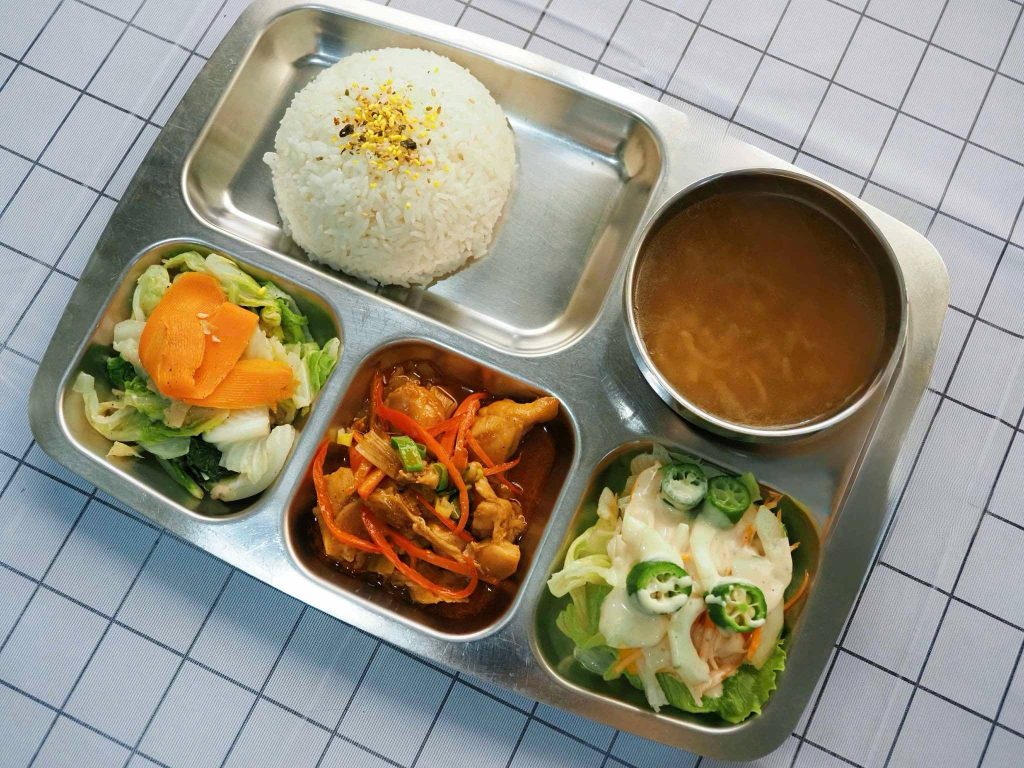 Stargateの給食で提供される中華料理メニュー